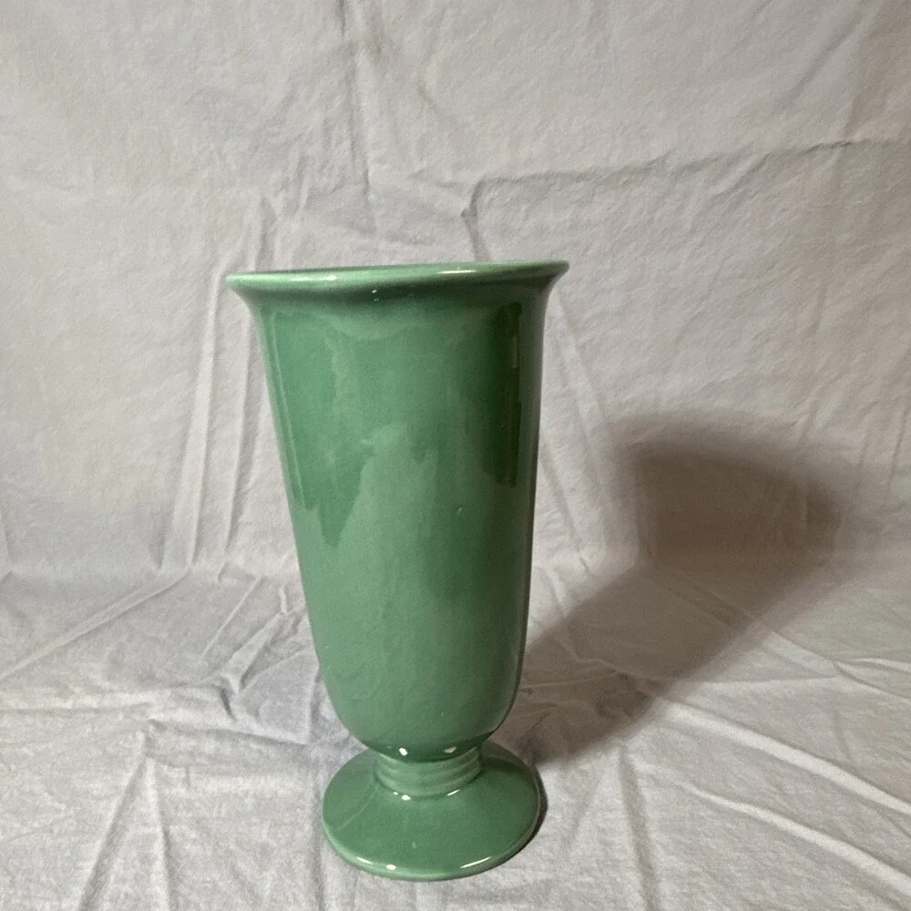Haeger Green Ceramic Vase J8A Art Pottery Glossy Solid Printed Backstamp